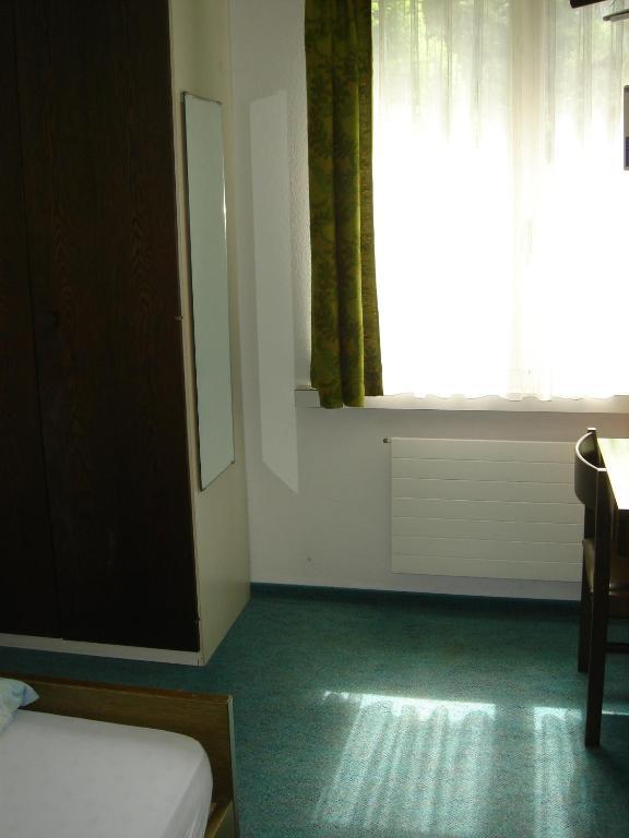 Hotel Eden Sisikon Room photo