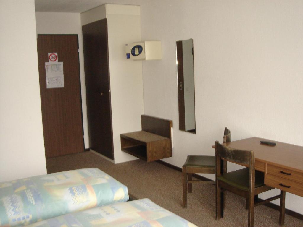 Hotel Eden Sisikon Room photo